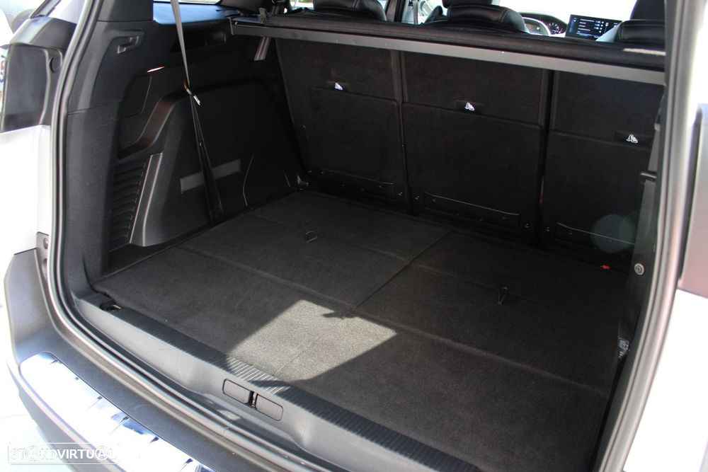 Peugeot 5008 1.2 PureTech Allure Pack EAT8 - 22