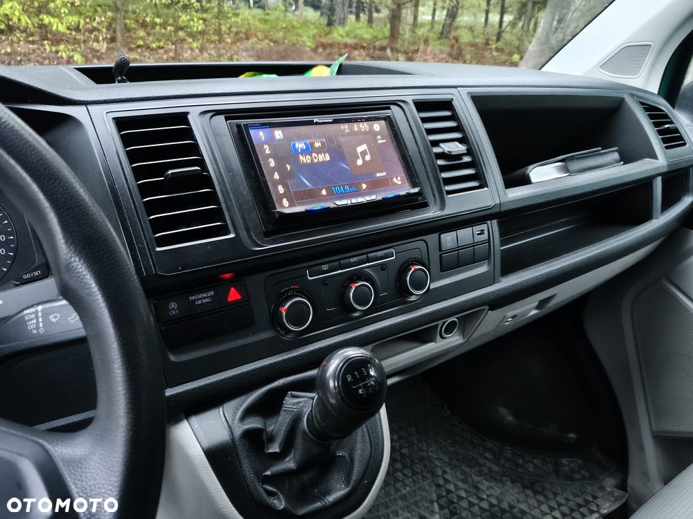 Volkswagen Transporter T6 - 12
