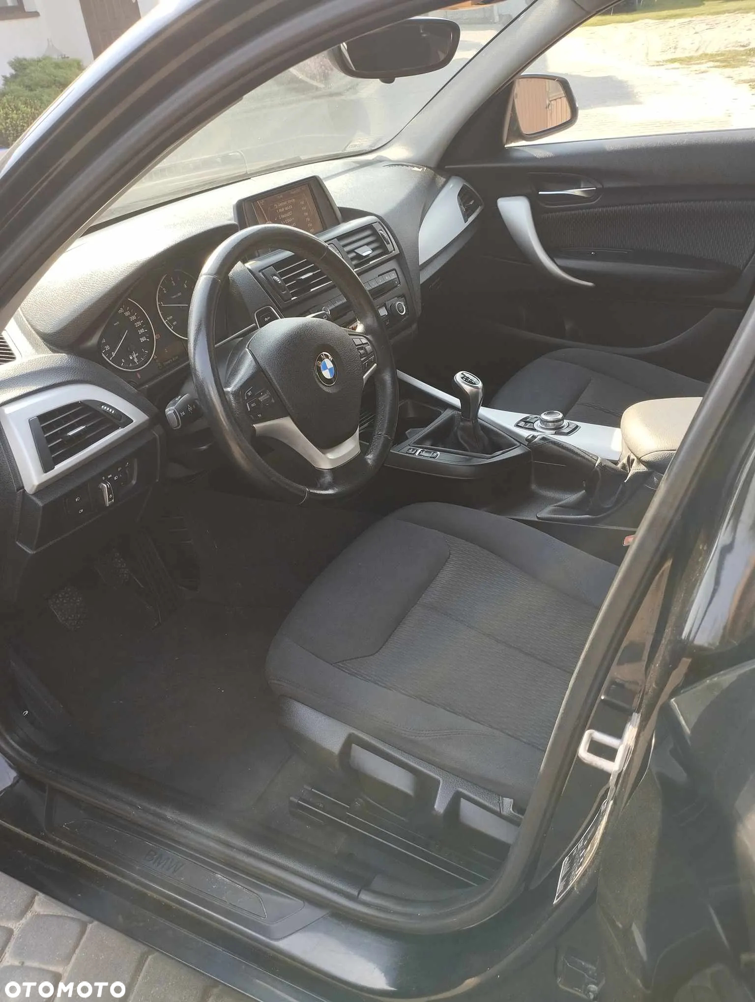 BMW Seria 1 116d - 11