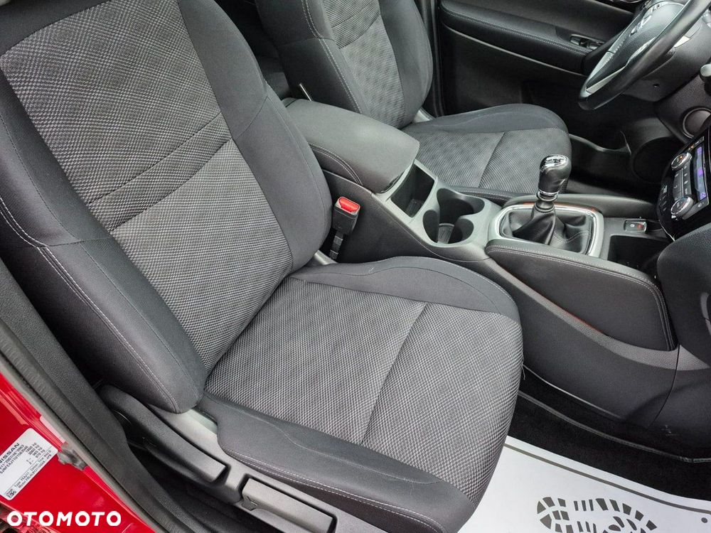 Nissan Qashqai 1.2 DIG-T Visia EU6 - 18