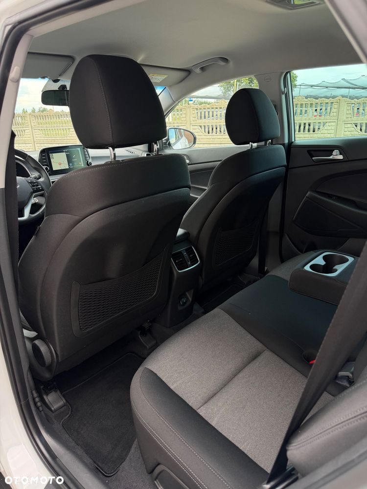 Hyundai Tucson 1.6 GDi 2WD Select - 36