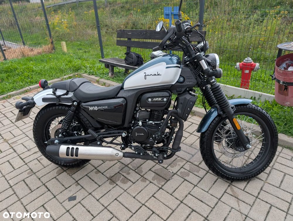 Junak M18