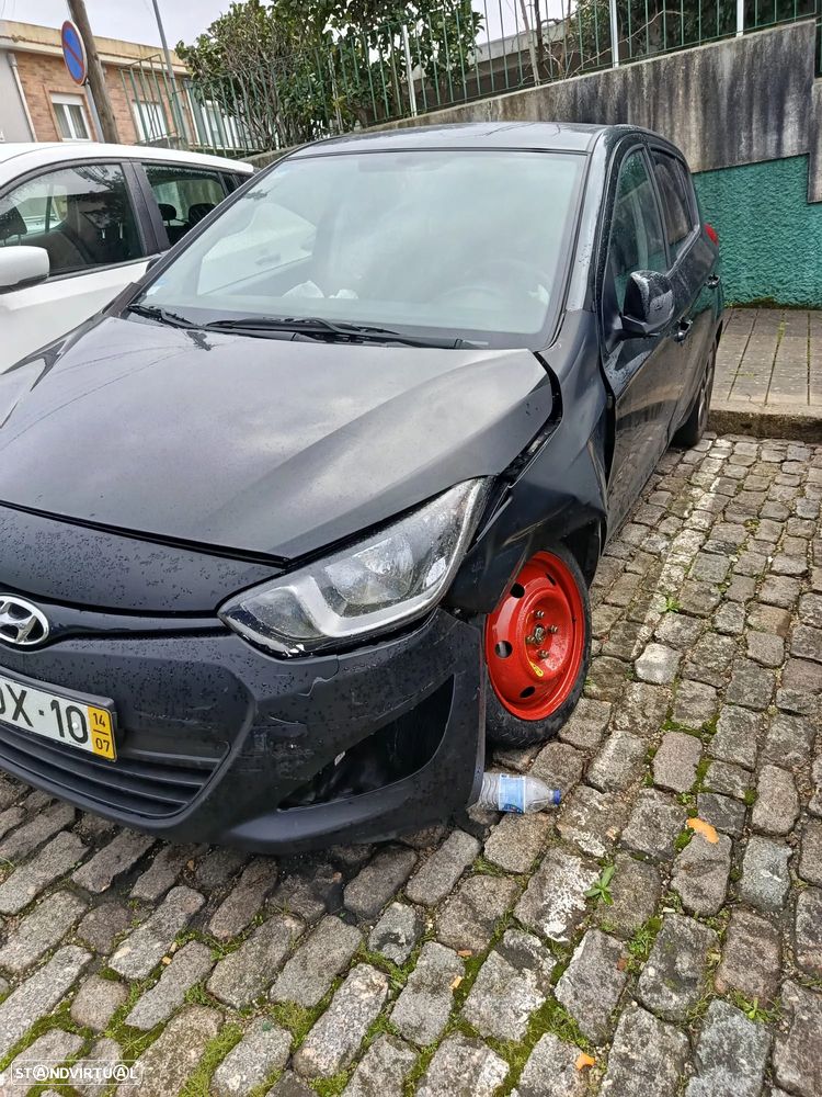 Hyundai i20 1.2 Fifa World Cup Edition - 3