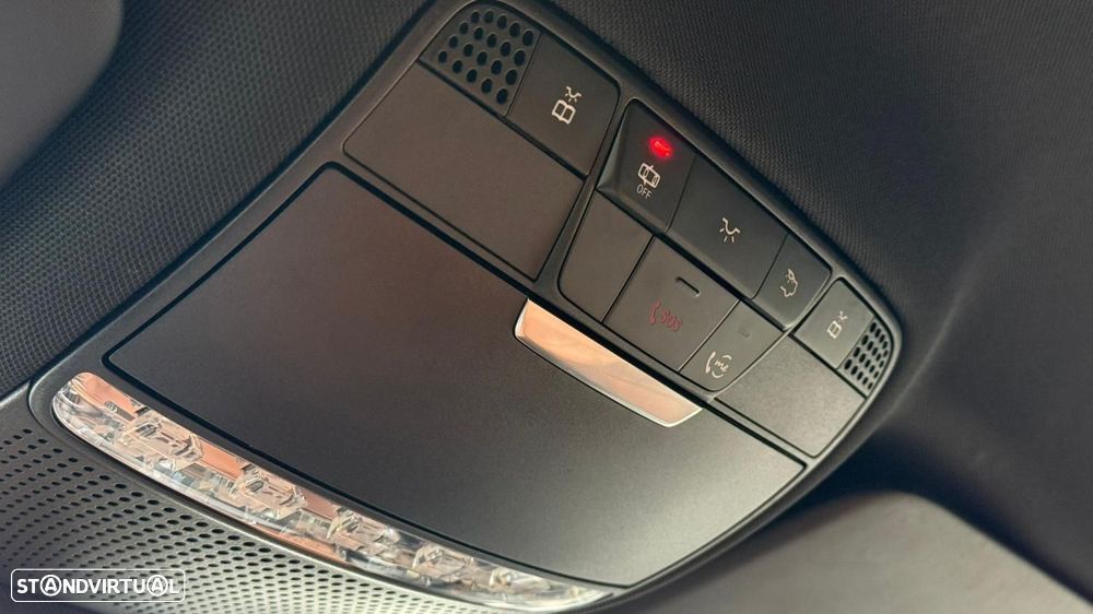 Mercedes-Benz C 300 e AMG Line - 13