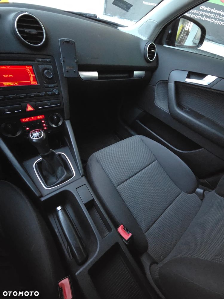 Audi A3 Sportback 1.9 TDI Ambiente - 4