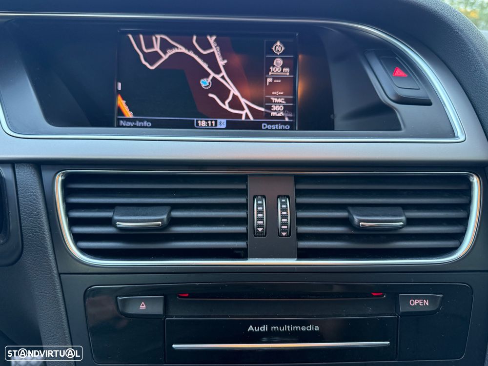 Audi A4 Avant 2.0 TDI DPF S line Sport Pack - 26