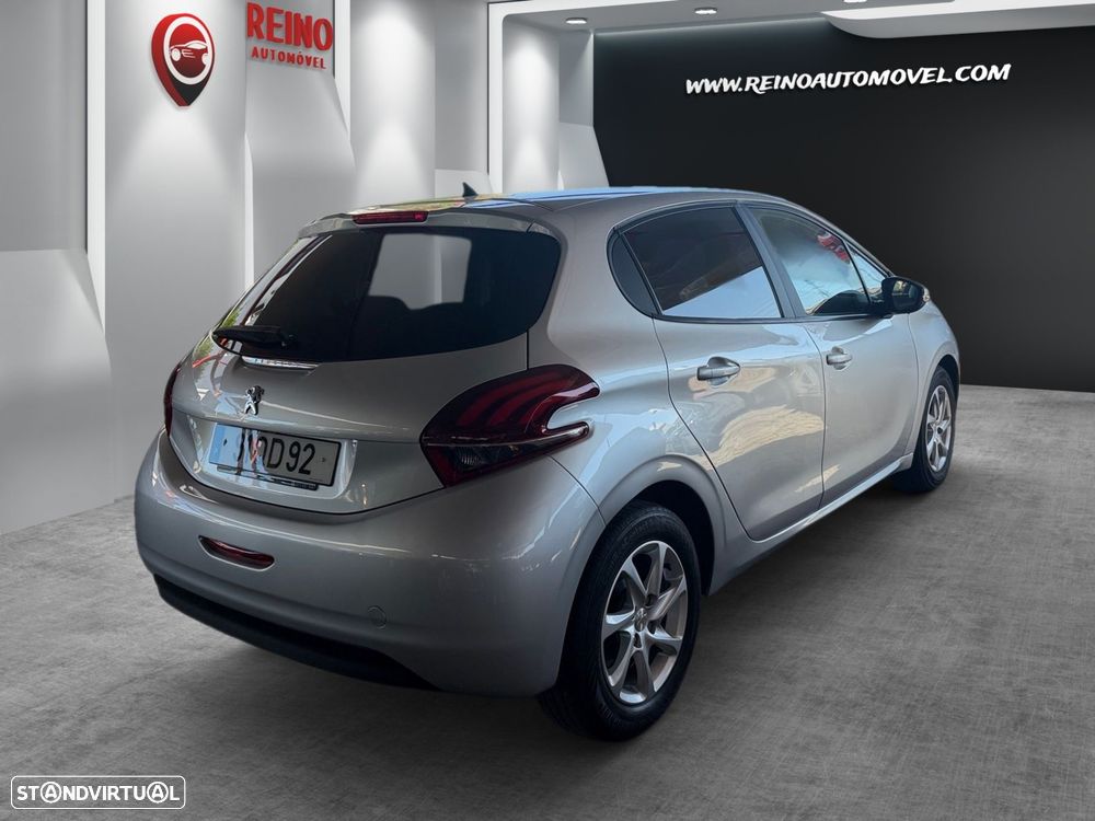 Peugeot 208 1.4 HDi Active - 4
