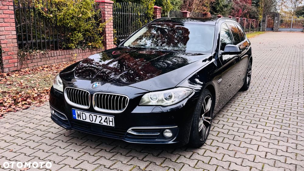 BMW Seria 5 525d xDrive Luxury Line - 1