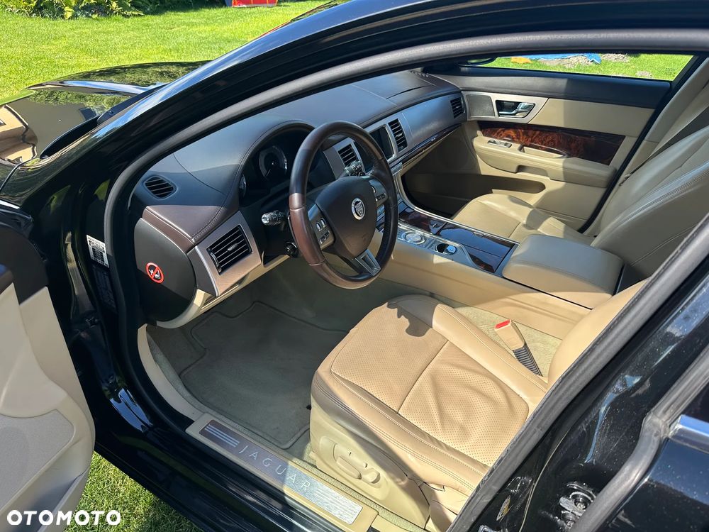 Jaguar XF 3.0 V6 D S Premium Luxury - 10