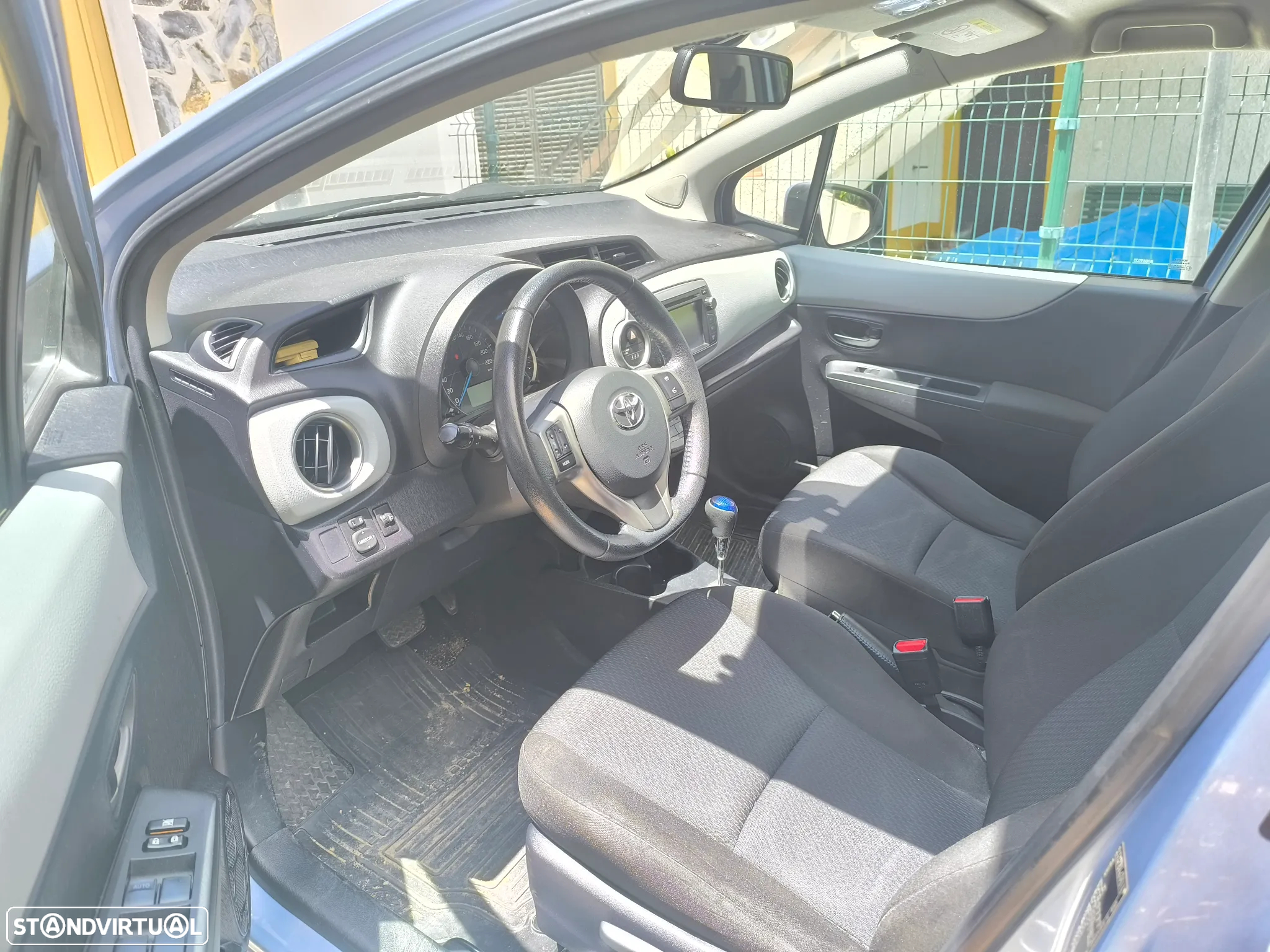 Toyota Yaris 1.5 HSD Comfort - 6
