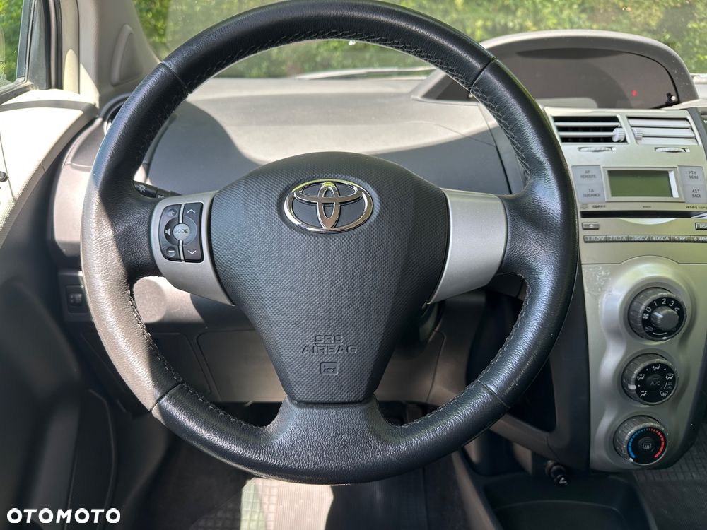 Toyota Yaris 1.3 Automatik Sol - 14