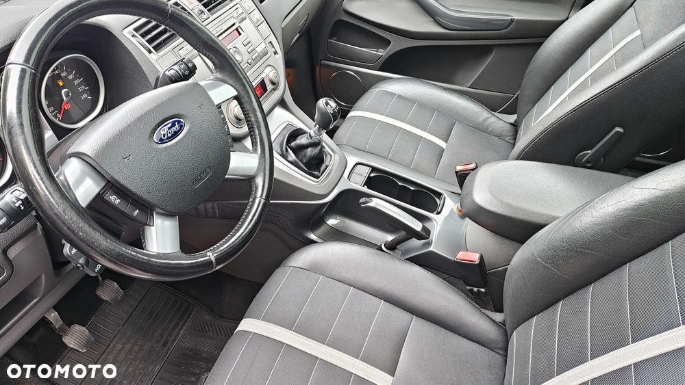 Ford Kuga - 14