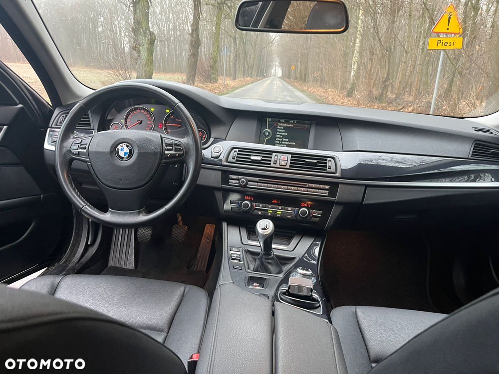 BMW Seria 5 520d - 4