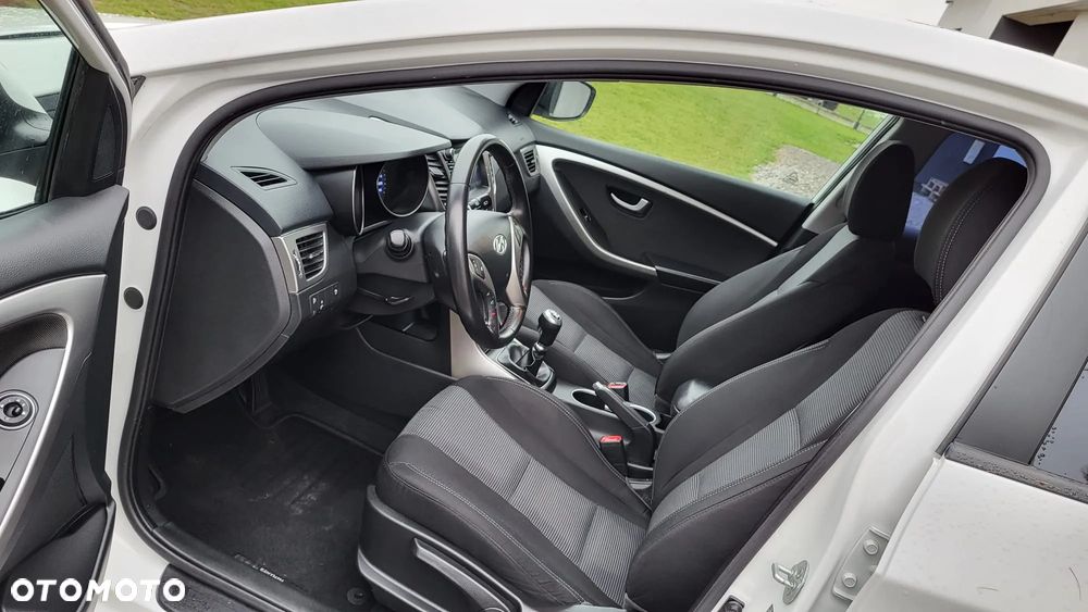 Hyundai i30 1.4 Fifa World Cup Edition - 28