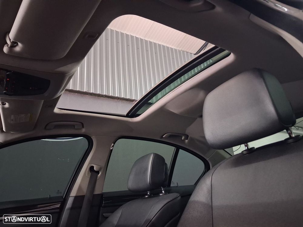 BMW 520 d Line Modern Auto - 10