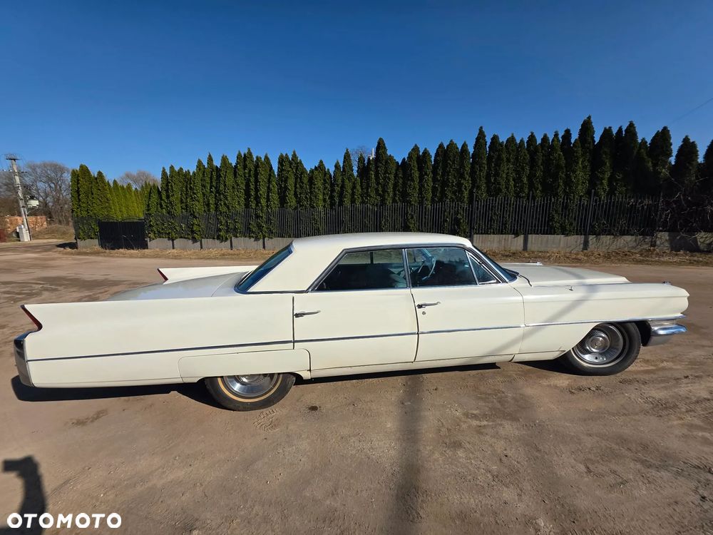 Cadillac Deville - 7