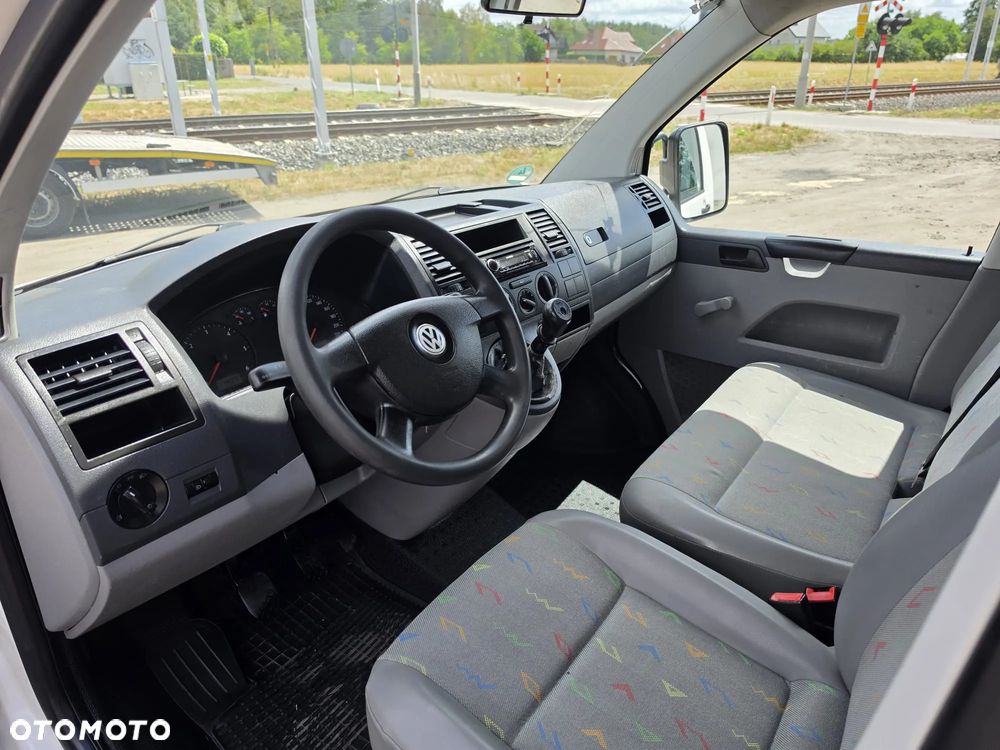 Volkswagen TRANSPORTER T5 - 11