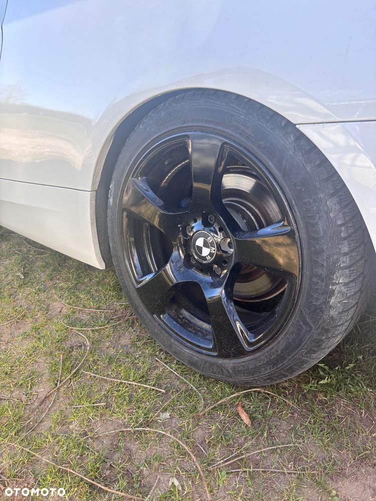 BMW Seria 3 320i - 8