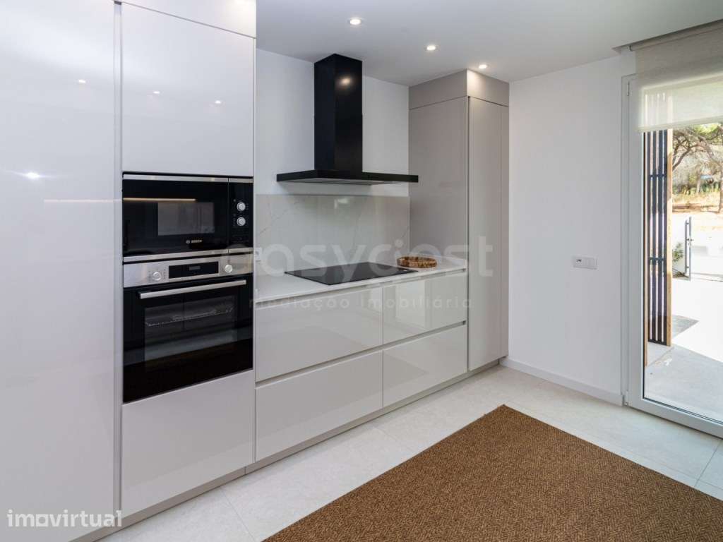 Moradia T3 com piscina privativa - Grande imagem: 3/42