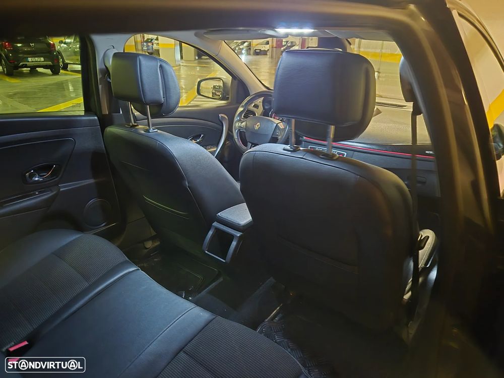 Renault Mégane Sport Tourer 1.5 dCi GT Line - 30