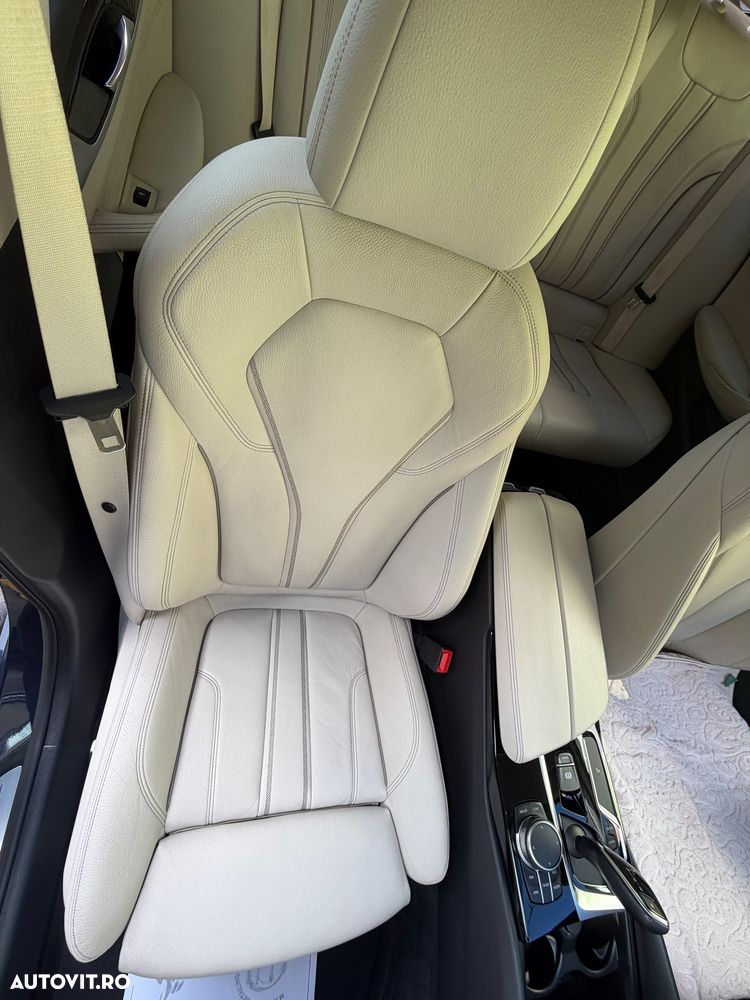 BMW 5 Series 2019 — imagine 12