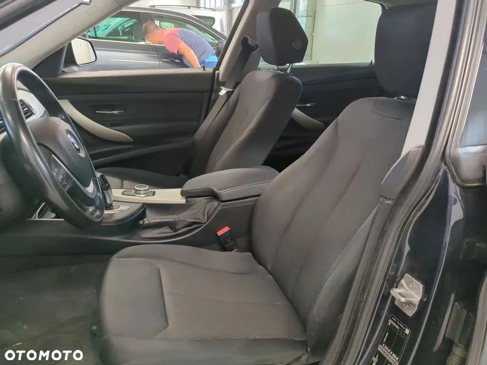 BMW 3GT 320i Advantage - 6