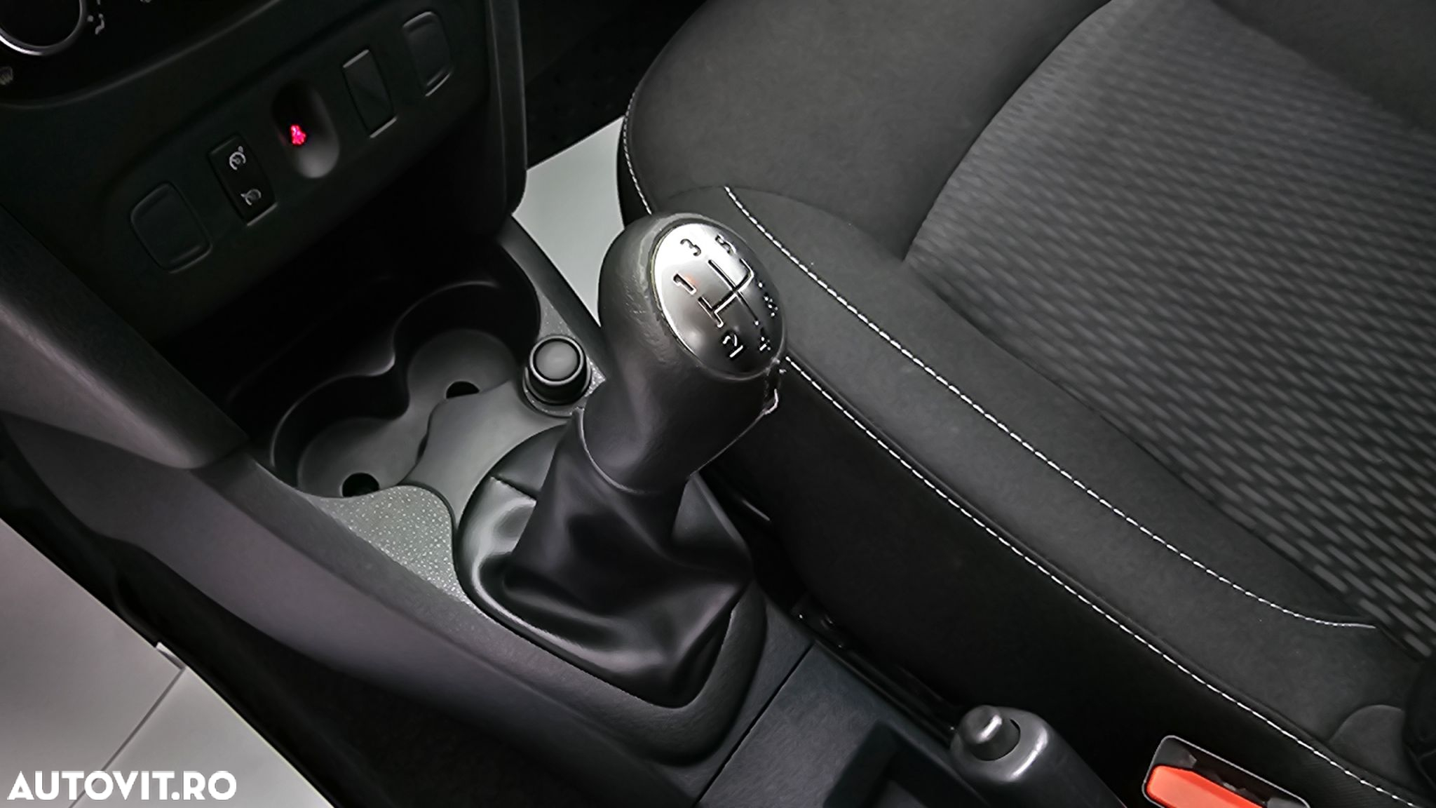 Dacia Logan 1.5 DCI Laureate - 17