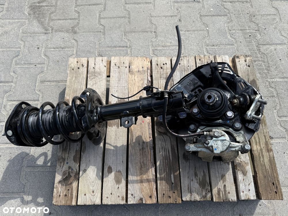 TOYOTA C-HR II 1.8 HYBRID KOMPLETNY MCPHERSON ZWROTNICA PRAWA - 2