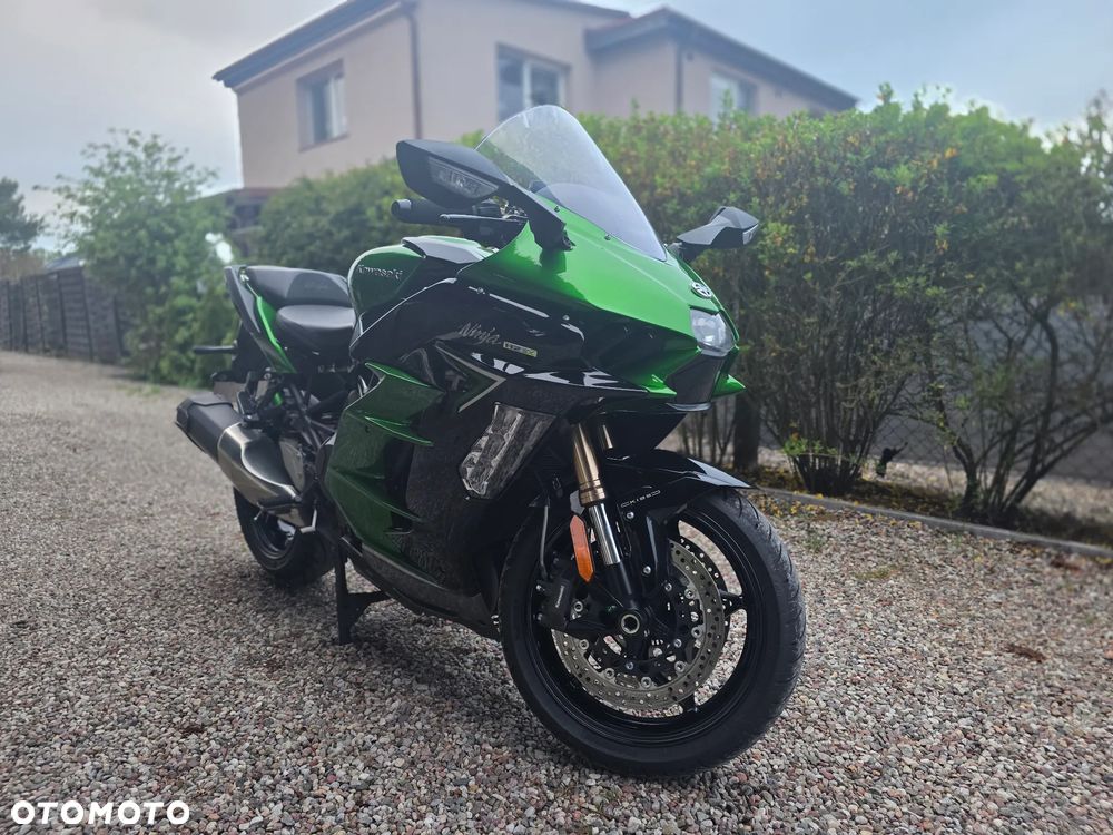 Kawasaki Ninja H2 SX - 2