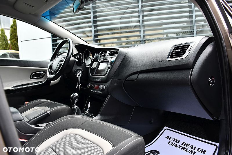 Kia Ceed 1.6 GDI Platinum Edition - 6