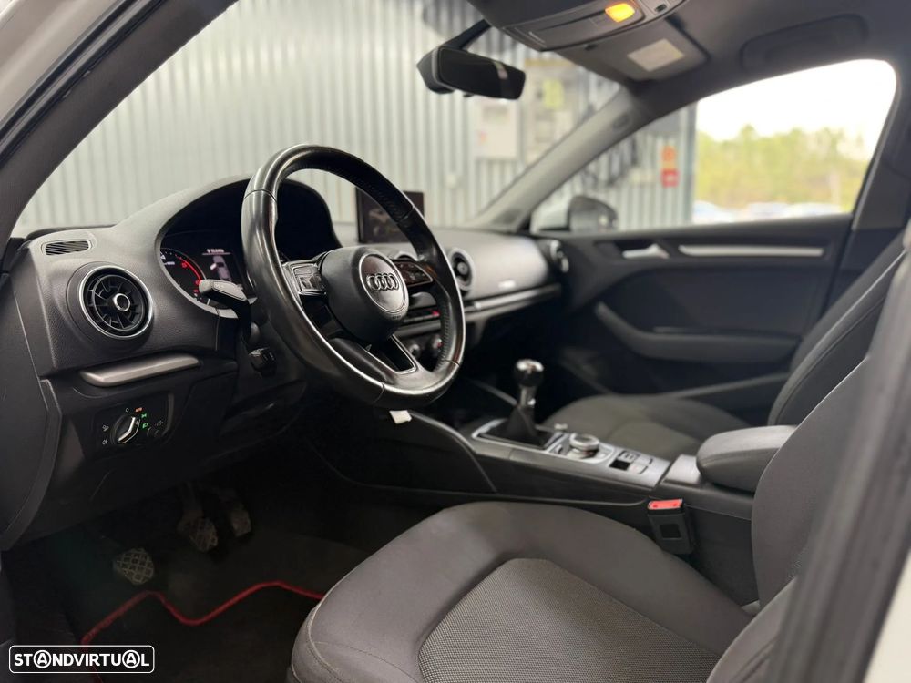 Audi A3 Limousine 1.6 TDI Sport - 13