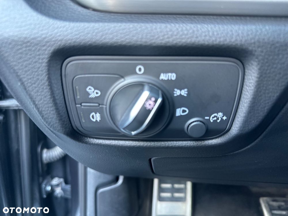 Audi S3 S tronic - 22