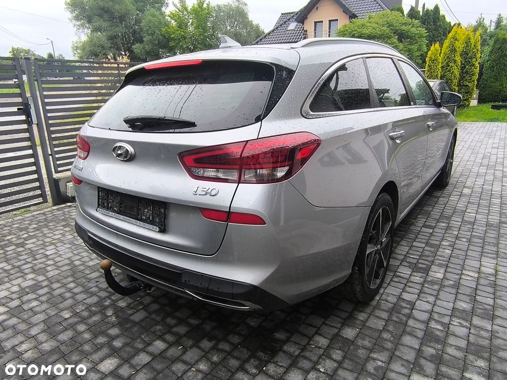 Hyundai i30 1.6 CRDI 48V-Hybrid DCT Prime - 3