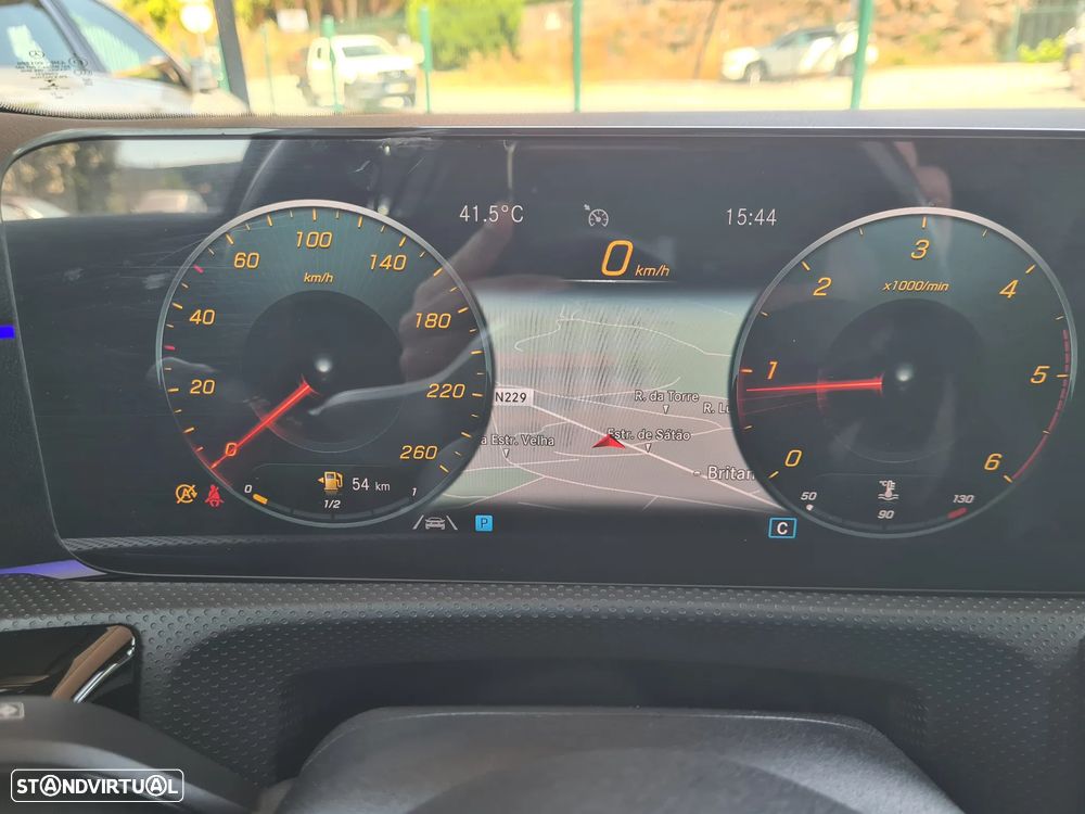 Mercedes-Benz A 180 d AMG Line - 23