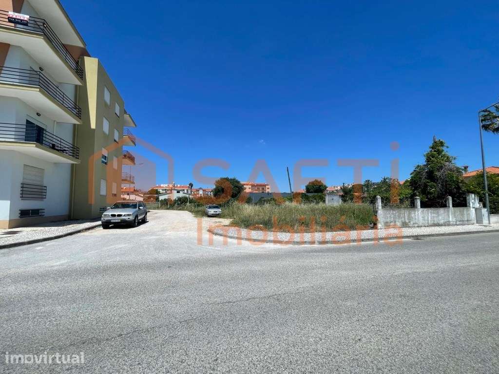 Terreno urbano para construção no centro do Entroncamento, Santarém - Grande imagem: 4/30