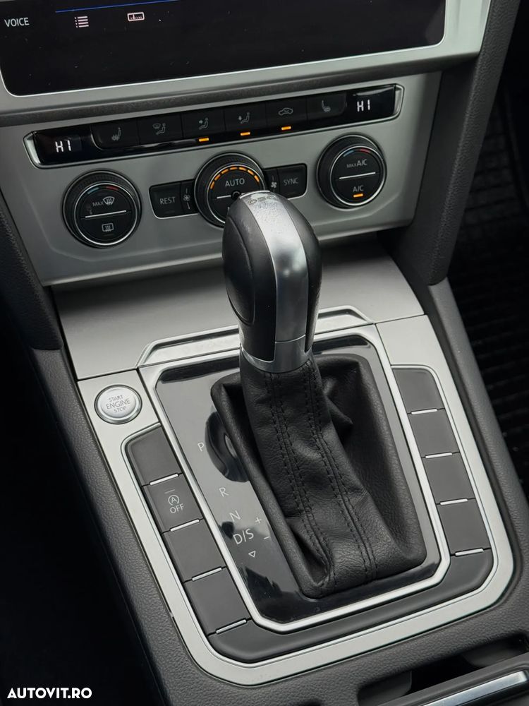 Volkswagen Passat 2.0 TDI DSG Comfortline - 25