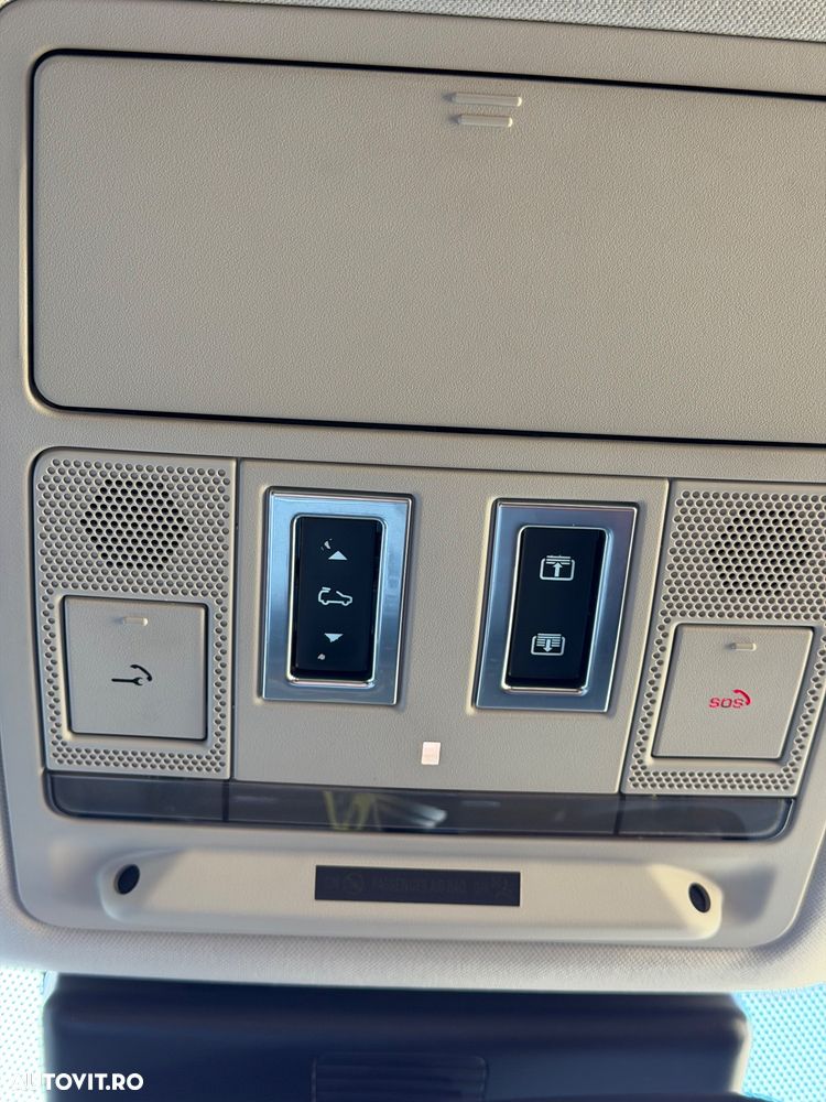 Jaguar F-Pace 30d AWD R-Sport - 25