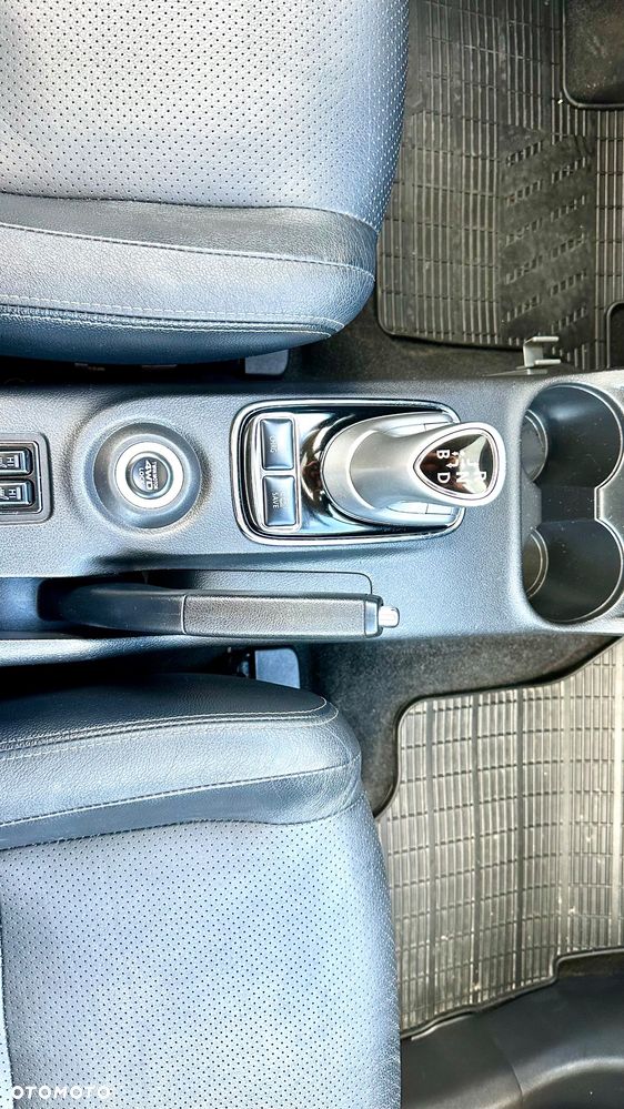 Mitsubishi Outlander 2.0 4WD Plug-In Hybrid - 26