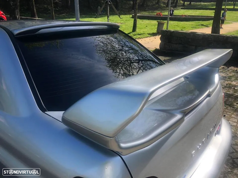 Subaru Impreza Sedan 2.0 WRX STi - 25