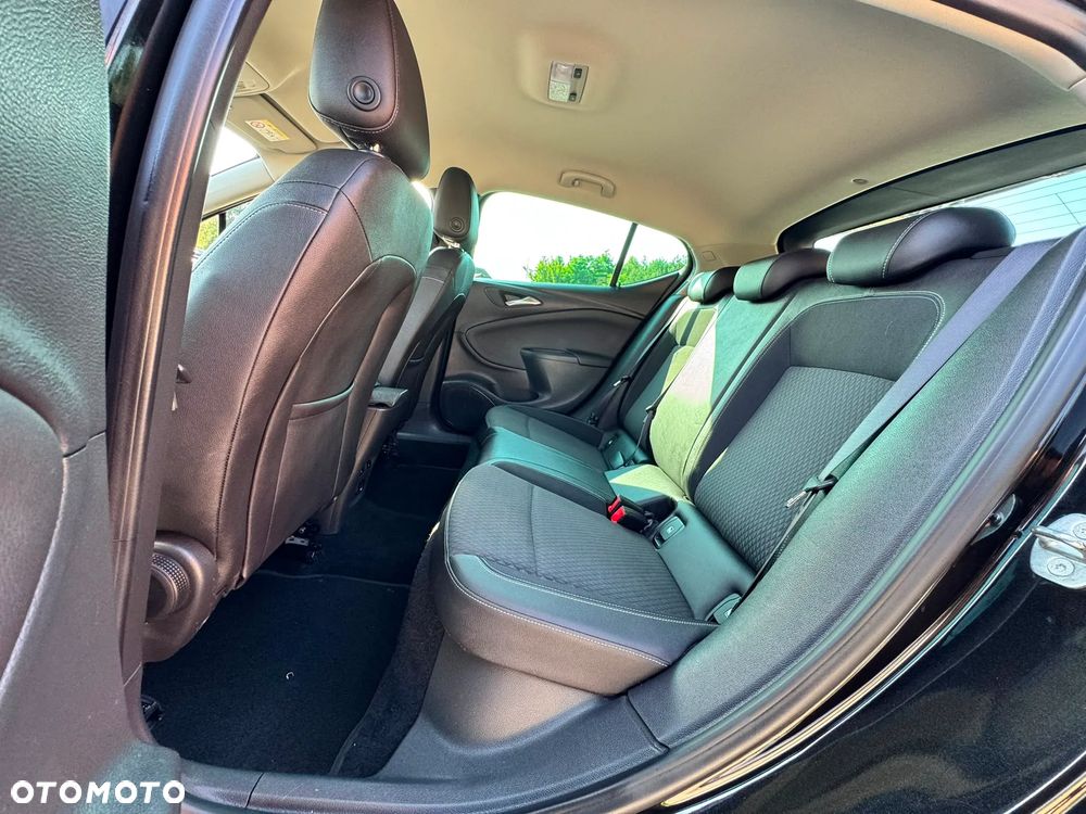 Opel Astra - 25