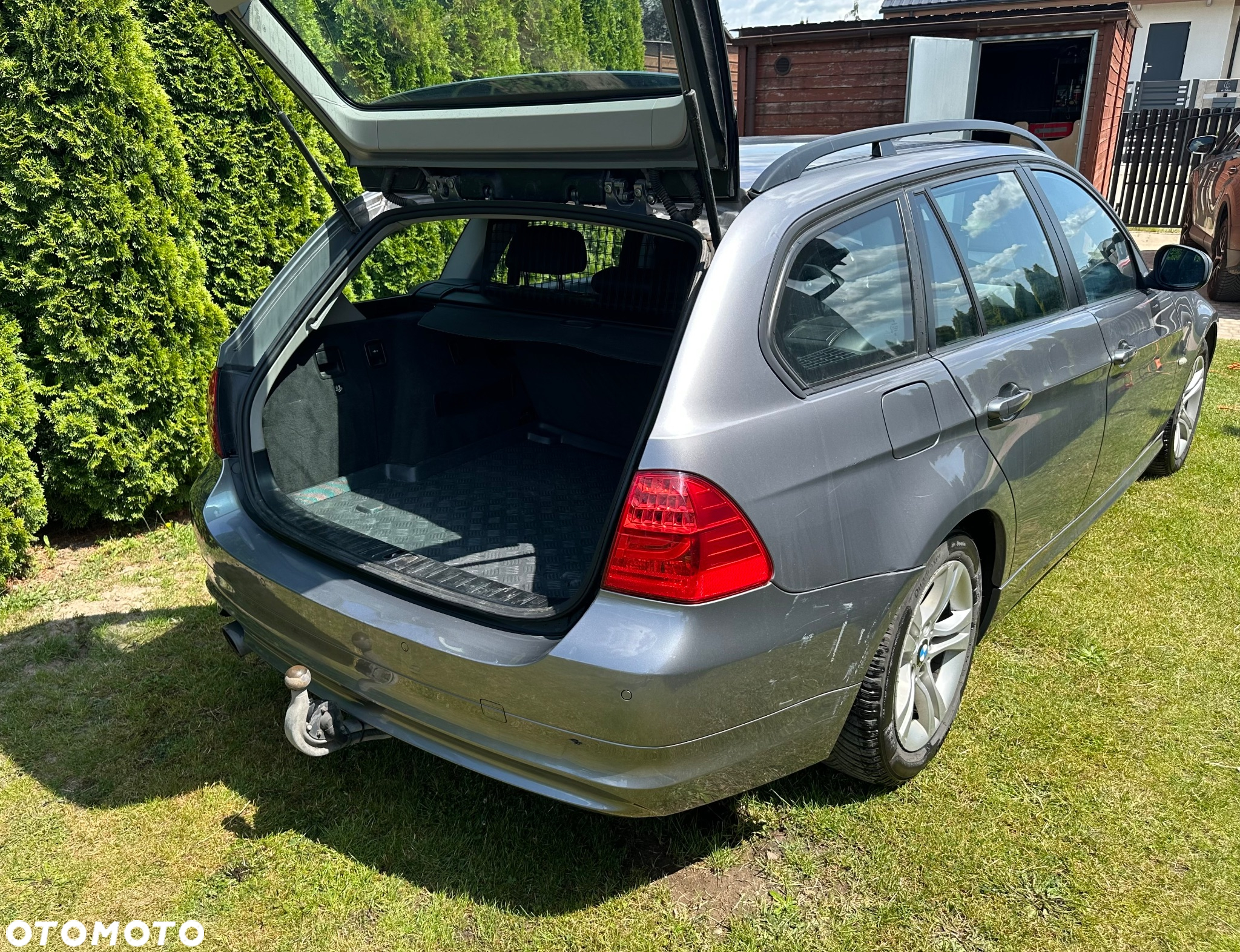 BMW Seria 3 318d DPF Touring Edition Lifestyle - 5