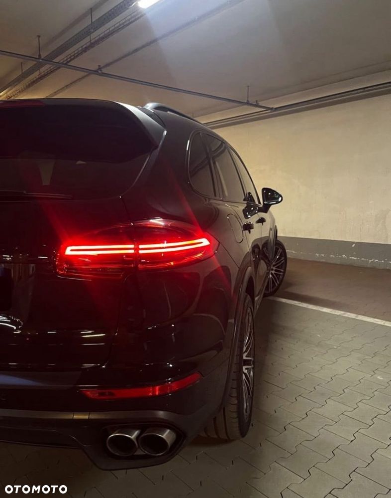 Porsche Cayenne S E-Hybrid - 15