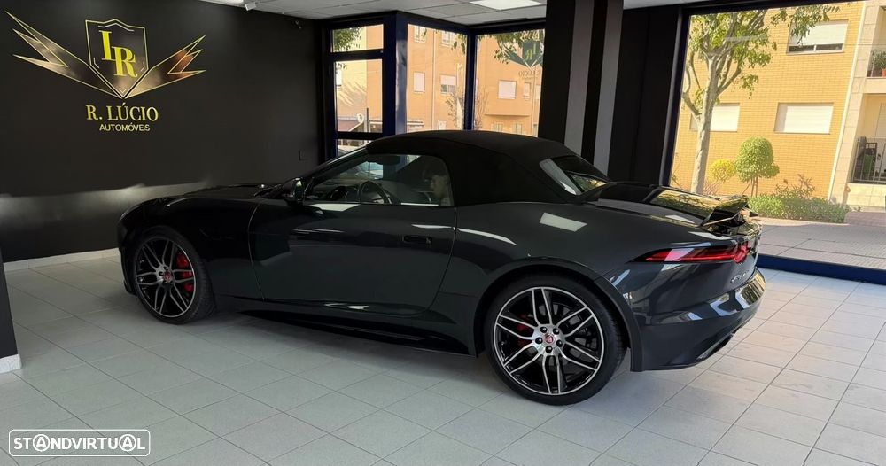 Jaguar F-Type 2.0 i4 Chequered Flag - 10