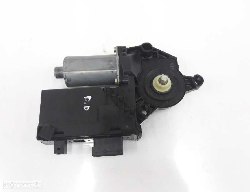 MOTOR ELEVADOR DE VIDRO FRONTAL DIREITO PEUGEOT 307 BREAK 2003 - 4
