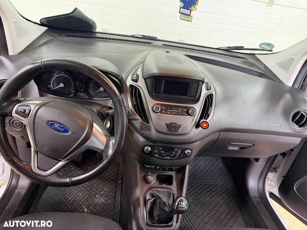 FORD Tourneo Courier 2020 — imagine 6