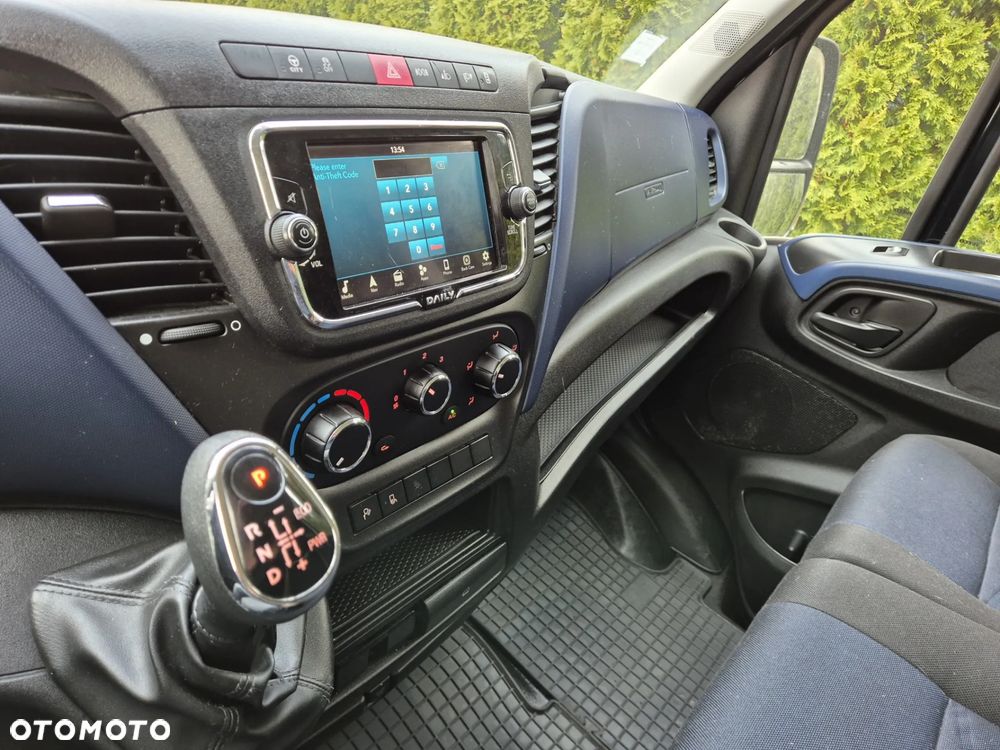 Iveco Iveco 35C18/ 3.0 180KM/ - 8