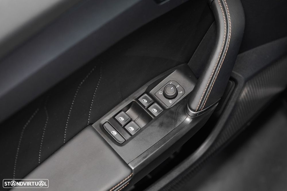 Cupra Formentor 1.4 e-Hybrid DSG VZ - 27