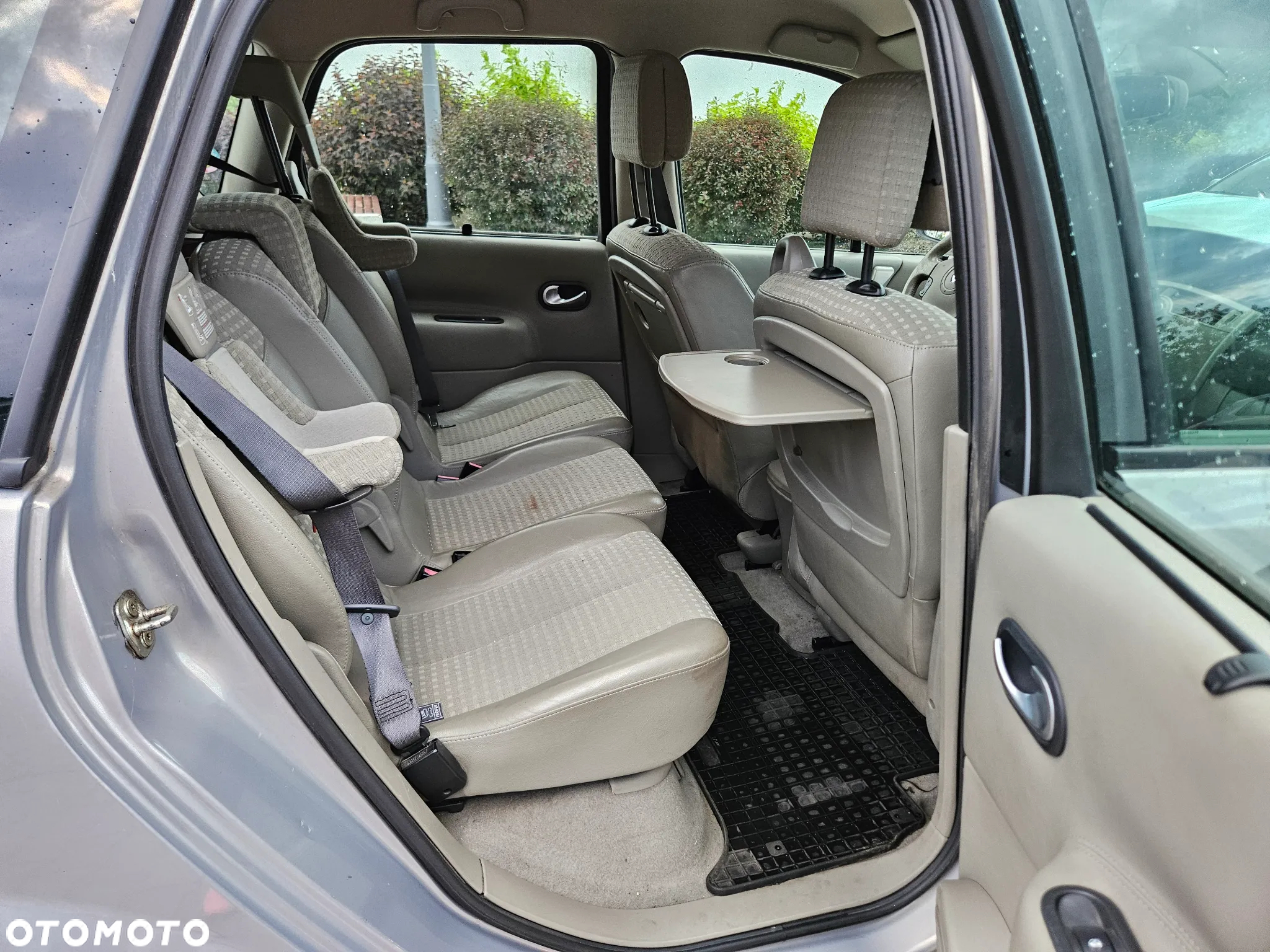 Renault Scenic 2.0 16V Privilege - 7