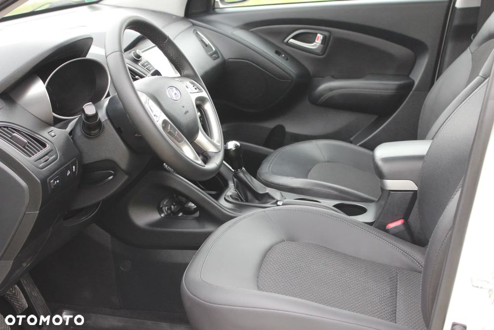 Hyundai ix35 2.0 2WD Comfort - 24