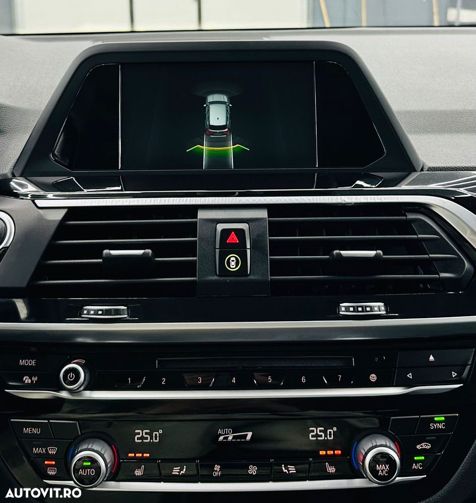 BMW X3 xDrive20i Aut. Luxury Line - 27